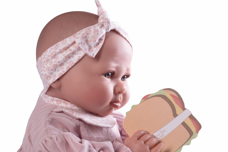 Muñeca Luca referencia 33015 con rayas y flores