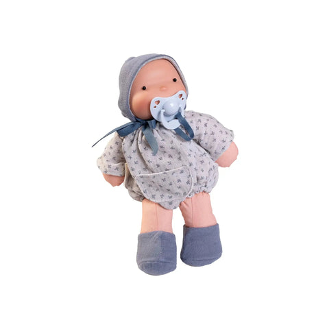 Muñeca orgánica Ariel Azul con capota de Antonio Juan, apta desde 10 meses, ilustra la seguridad, la edad recomendada y la normativa EN-71
