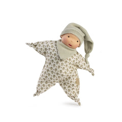 Muñeca Ariel estrellita de Antonio Juan con gorro verde de punto y cuerpo de tela estampada de flores