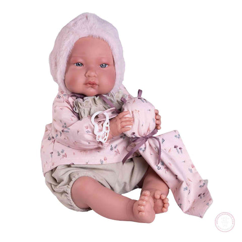 Detalle de Mi Primer Reborn Alejandra con accesorios

