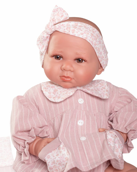 Detalle ropa Luca Antonio Juan 2025

