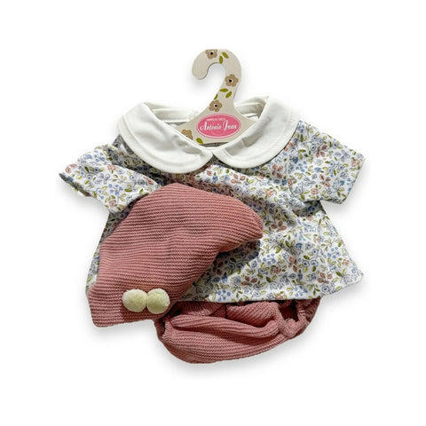 Conjunto para muñeca con vestido de flores, braguita rosa de punto y gorro con pompones blancos para muñeca de 42 cm Antonio Juan (MAJ-91042-78)