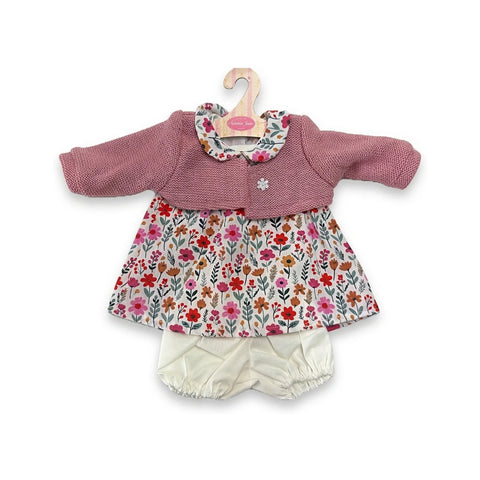Conjunto de ropa de muñeca con vestido de flores multicolor, chaqueta rosa de punto y braguita blanca para muñeca de 42 cm Antonio Juan (MAJ-91042-89)