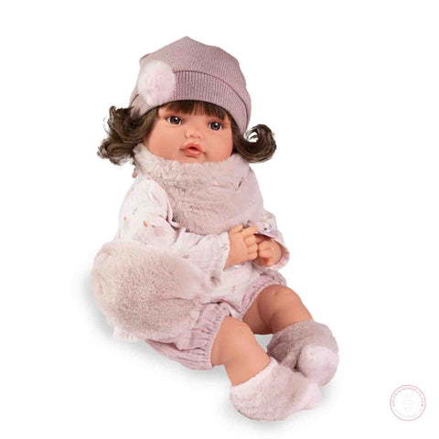 Muñeca Beni invierno con gorro y calientamanos

