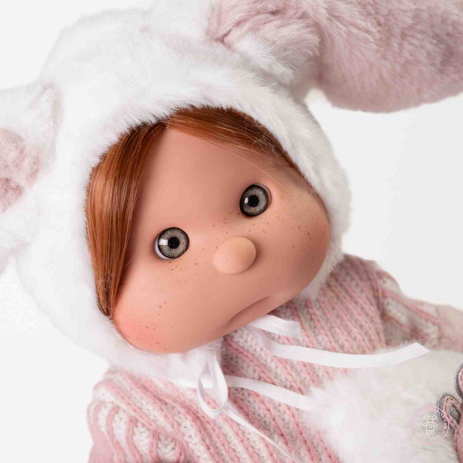 Muñeca fashion 38 cm con set de maquillaje